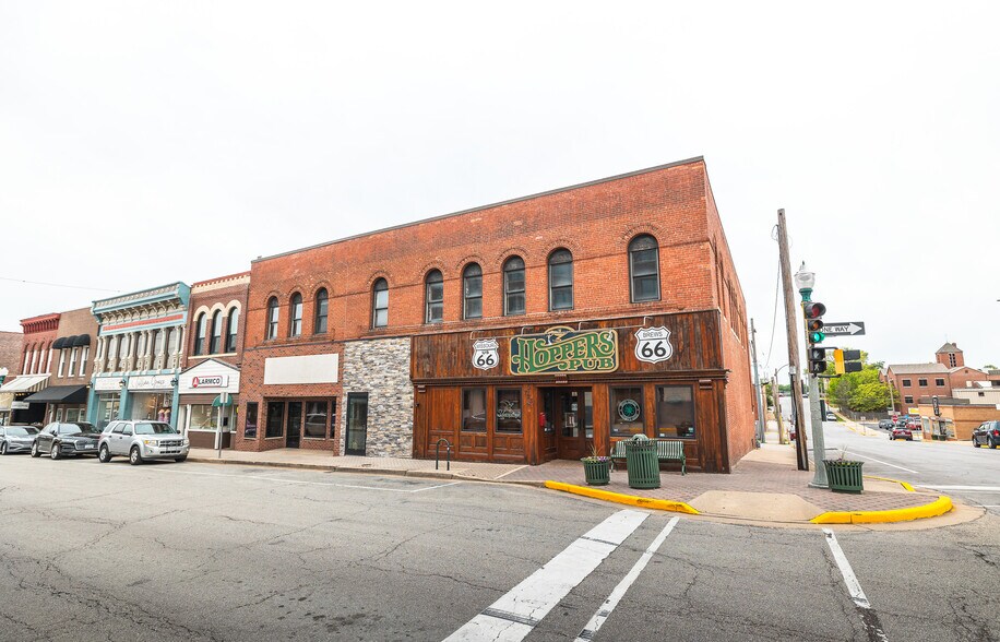 More Photos Of 717 N Pine St, Rolla Restaurant For Sale