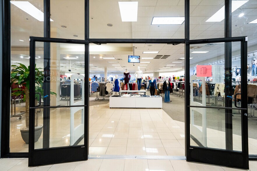 More Photos Of 3520 McCann Rd, Longview Department Store For Sale