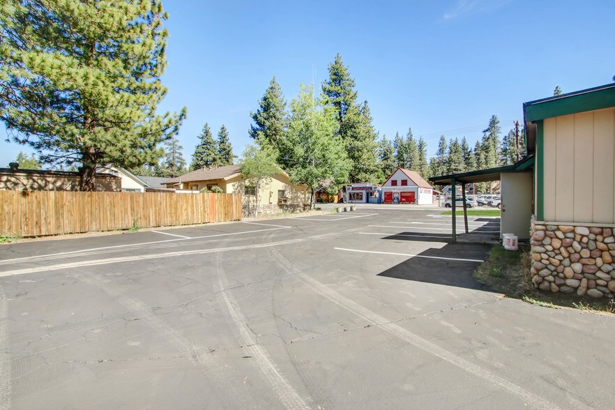 More Photos Of 337 W Big Bear Blvd, Big Bear City Restaurant For Sale