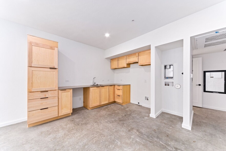 More Photos Of 21 Lalo Way, Tucson Multifamily For Sale