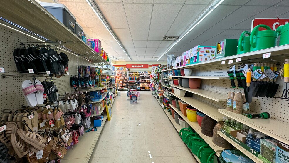 More Photos Of 7439 Vine St, Cincinnati Freestanding For Sale