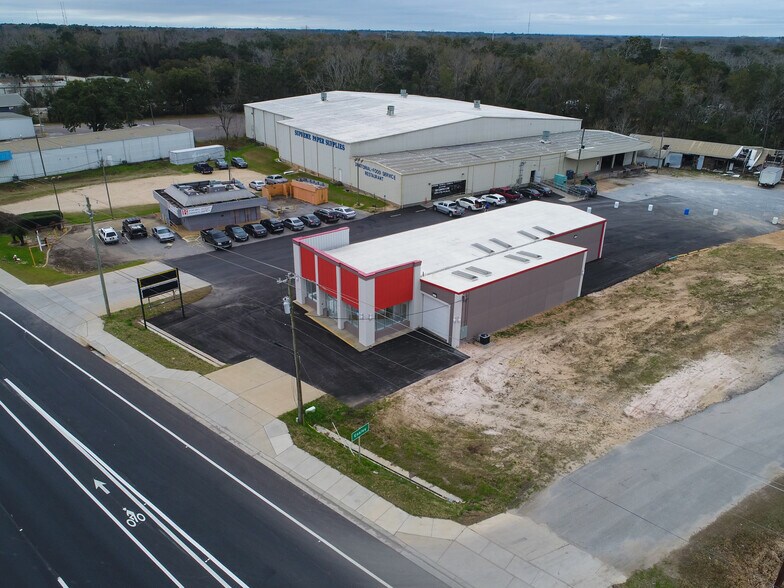 More Photos Of 8969 Pensacola Blvd, Pensacola Auto Repair For Sale