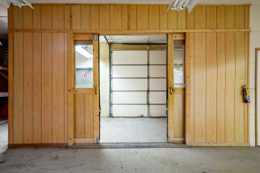 More Photos Of 20 Arroyo Cuyamungue Rd, Santa Fe Warehouse For Sale