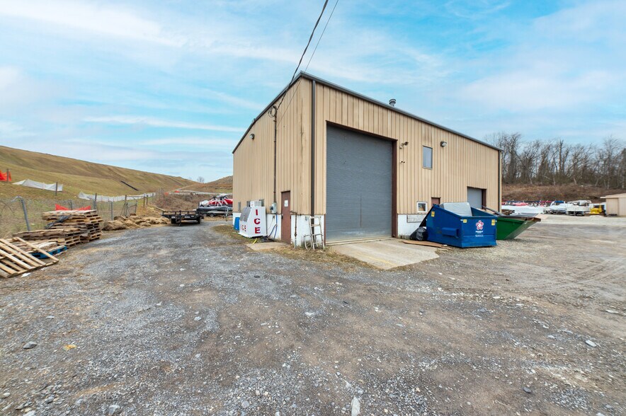 More Photos Of 2105 Pleasant Valley Rd, Fairmont Unknown For Lease