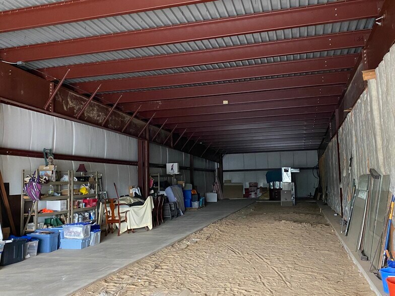 More Photos Of 2801 Bertholet Blvd, Valparaiso Office For Sale