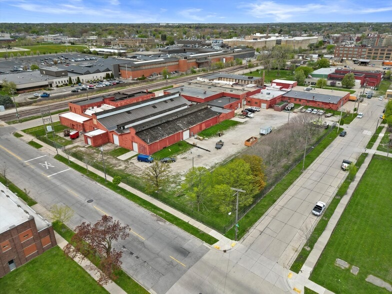 More Photos Of 1301 18th St, Racine Industrial For Lease