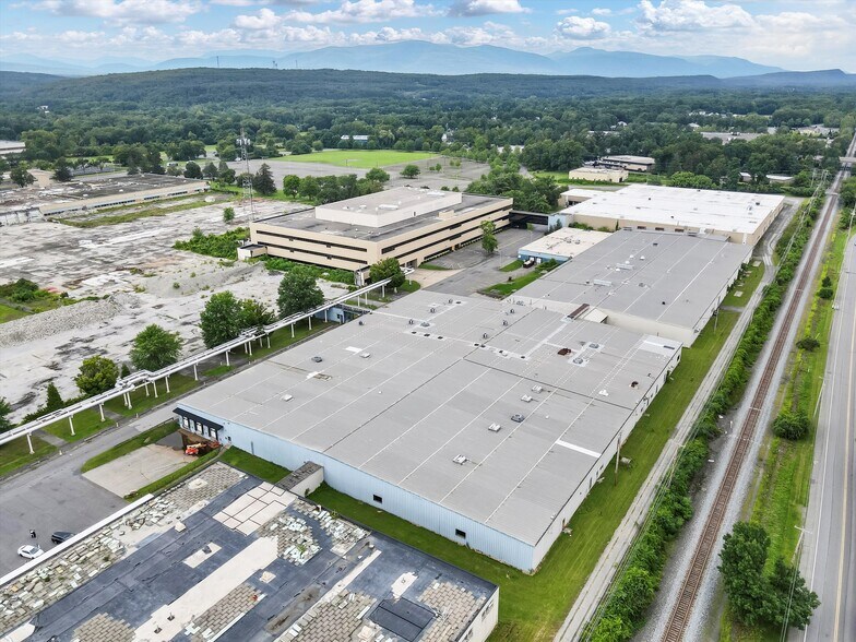 More Photos Of 90-98 Boices Ln, Kingston Warehouse For Sale