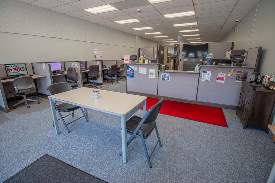 More Photos Of 199 N Michigan Ave, Shelby Office For Sale