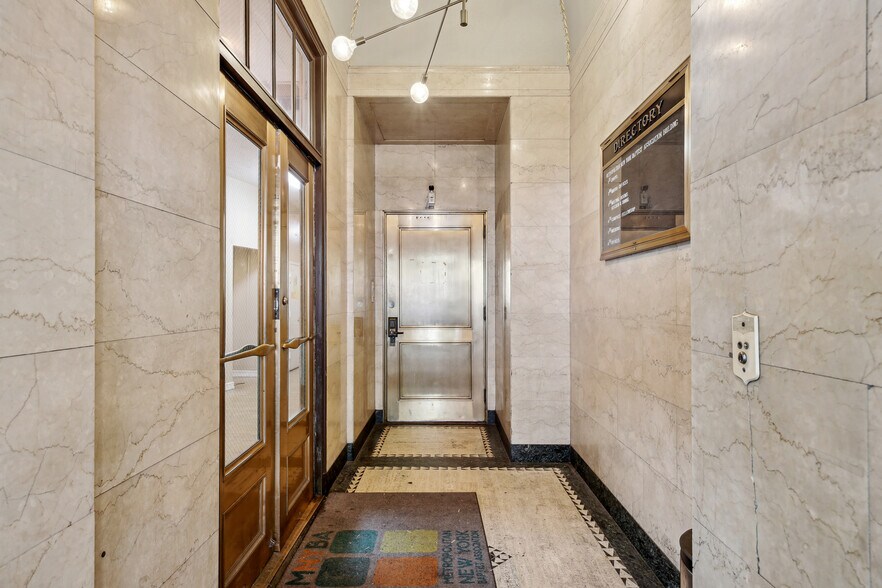 More Photos Of 236 W 72nd St, New York Office Residential For Sale