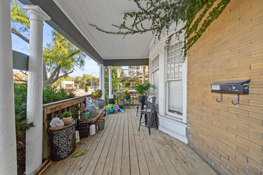 More Photos Of 3826 Warwick Blvd, Kansas City Apartments For Sale