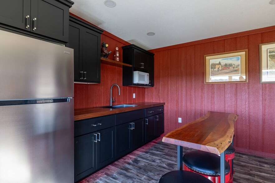 More Photos Of 663 Valerie Avenue 419-420, Hudson Self Storage For Sale