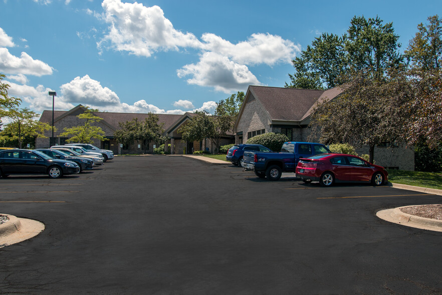 Primary Photo Of 6607 W Saint Joseph Hwy, Lansing Office For Lease