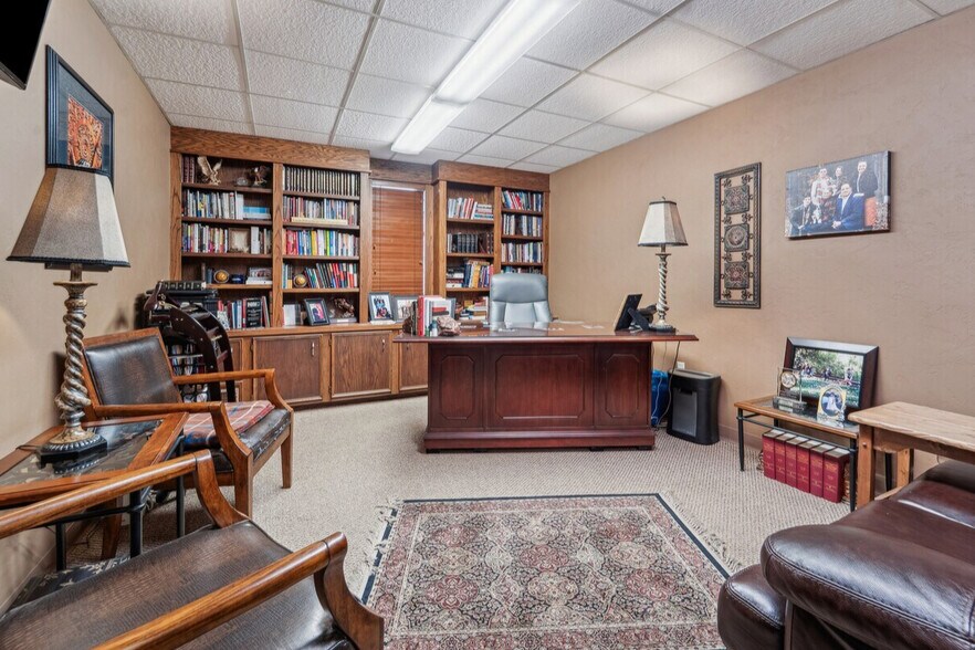 More Photos Of 2720 Kesting Ct, Appleton Religious Facility For Sale