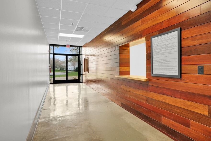 More Photos Of 1109 E Ozark Ave, Gastonia Warehouse For Lease