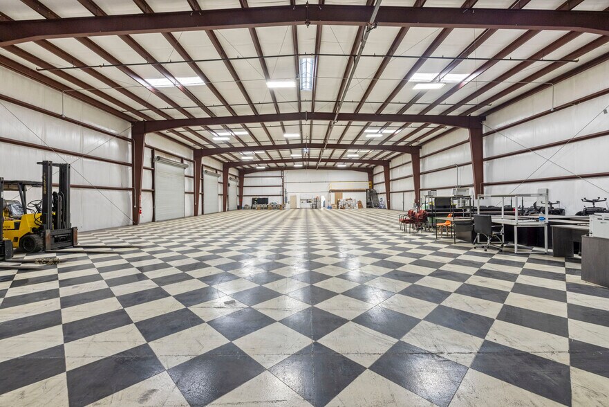 More Photos Of 401 Glass Ln, Modesto Warehouse For Lease