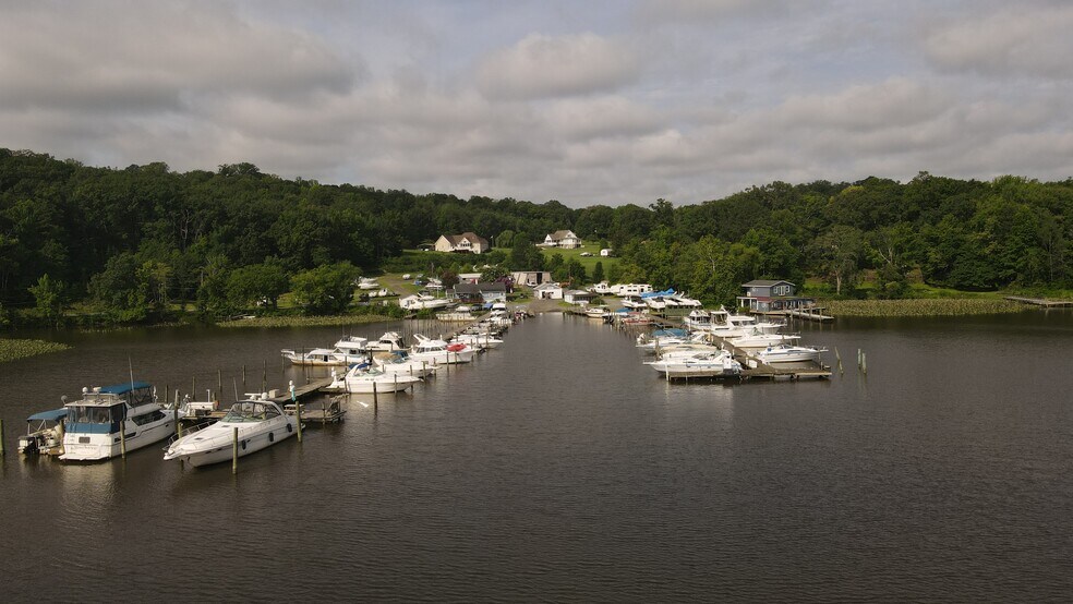More Photos Of 121 Willow Landing Rd, Stafford Marina For Sale