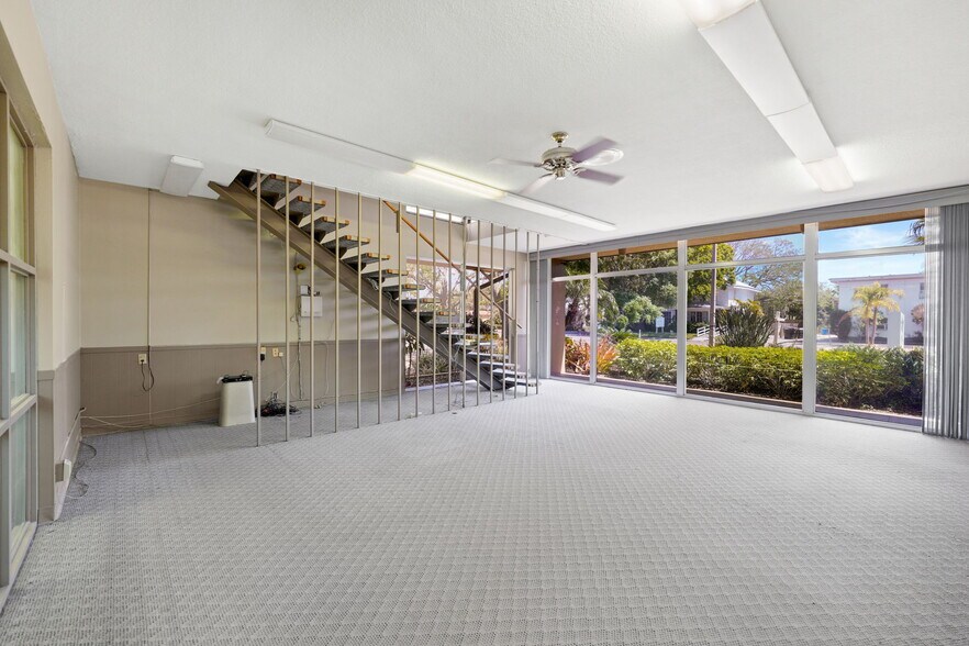 More Photos Of 1510 Dr. Martin Luther King Jr St N, Saint Petersburg Office For Sale