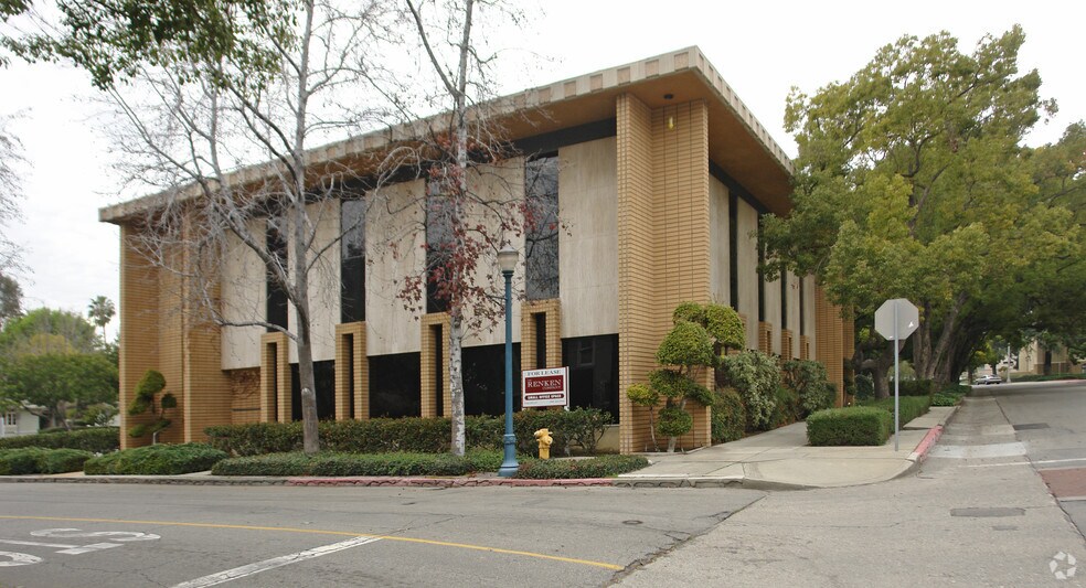 More Photos Of 201 W 4th St, Claremont Office For Lease