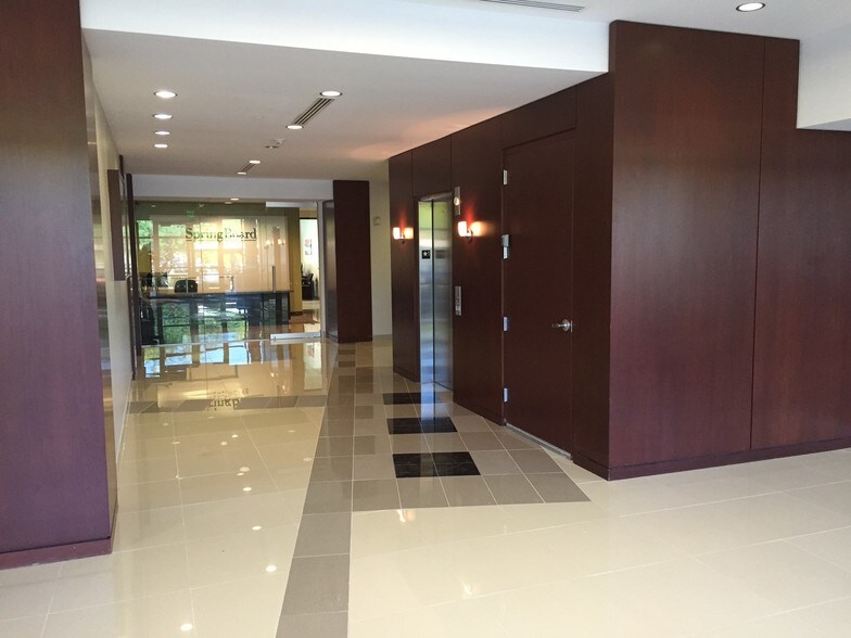 More Photos Of 6910 E Chauncey Ln, Phoenix Office For Lease