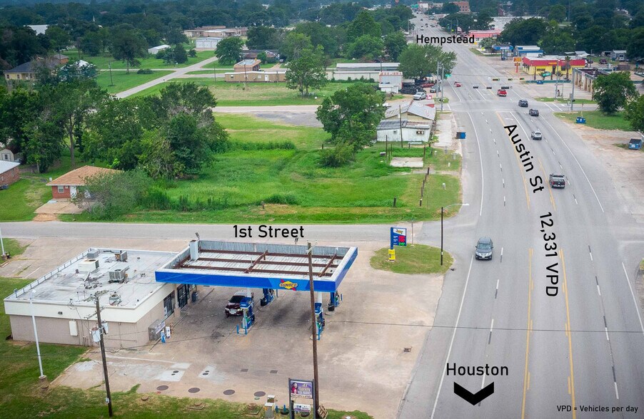 More Photos Of 45 Austin St, Hempstead Service Station For Sale