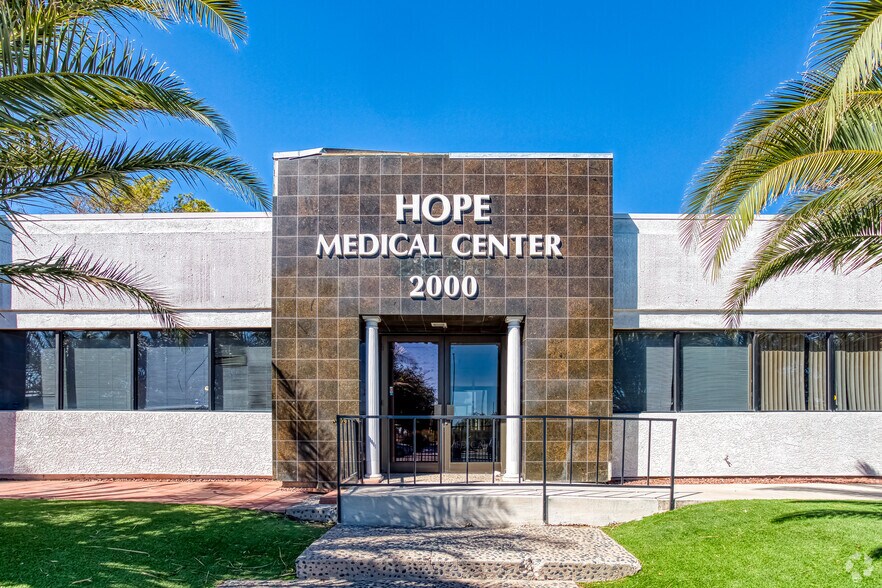 More Photos Of 2000 S Eastern Ave, Las Vegas Loft Creative Space For Sale