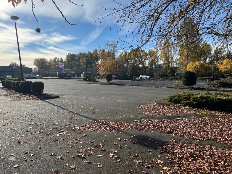 More Photos Of 1223 N Hayden Meadows Dr, Portland Land For Lease
