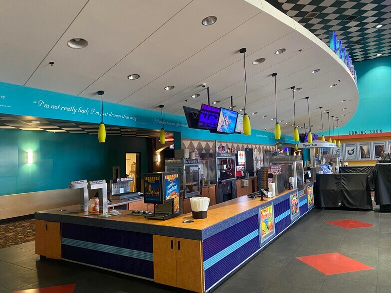 More Photos Of 30500 Al-181, Spanish Fort Movie Theatre For Sale