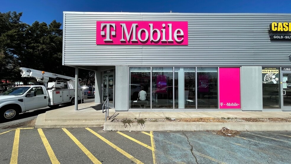 Primary Photo Of 7262 Columbia Pike, Annandale Freestanding For Lease