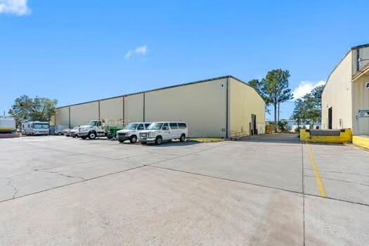 More Photos Of 4756 N 122nd Ave, Clearwater Unknown For Lease