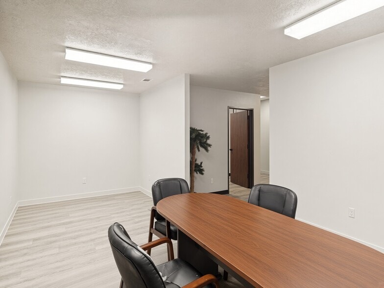 More Photos Of 12122 Knigge Cemetery Rd, Cypress Warehouse For Lease