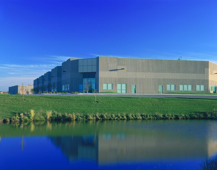 More Photos Of 3555 Holly Ln N, Plymouth Manufacturing For Lease