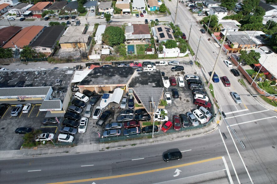 More Photos Of 595 E 9th St, Hialeah Auto Dealership For Sale