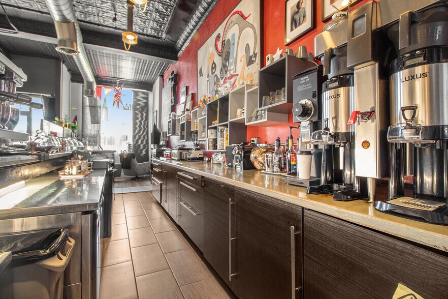 More Photos Of 10215 Joseph Campau St, Hamtramck Bar For Sale