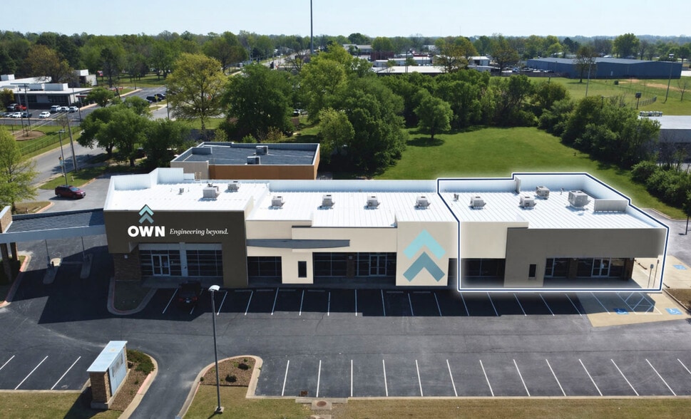 Primary Photo Of 225 N Bloomington St, Lowell Office For Lease