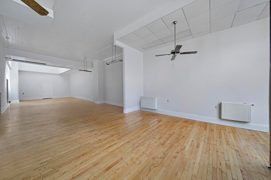 More Photos Of 117 Main St, Chester Office For Sale