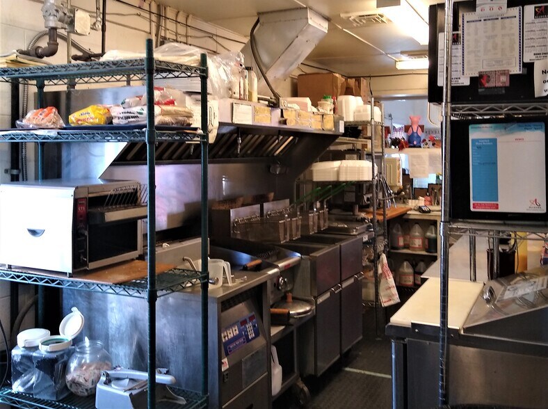More Photos Of 811 W Findlay St, Carey Restaurant For Sale
