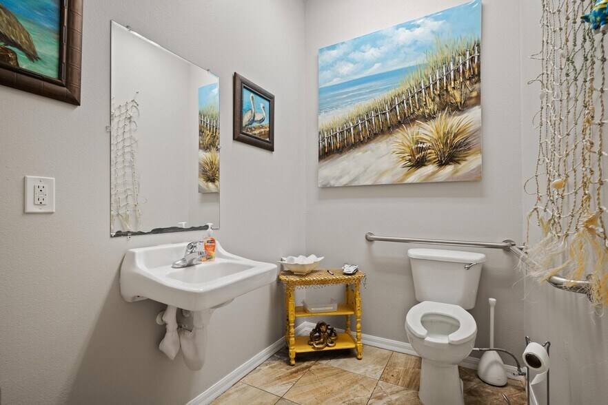 More Photos Of 17929 Hunting Bow Cir, Lutz Healthcare For Sale