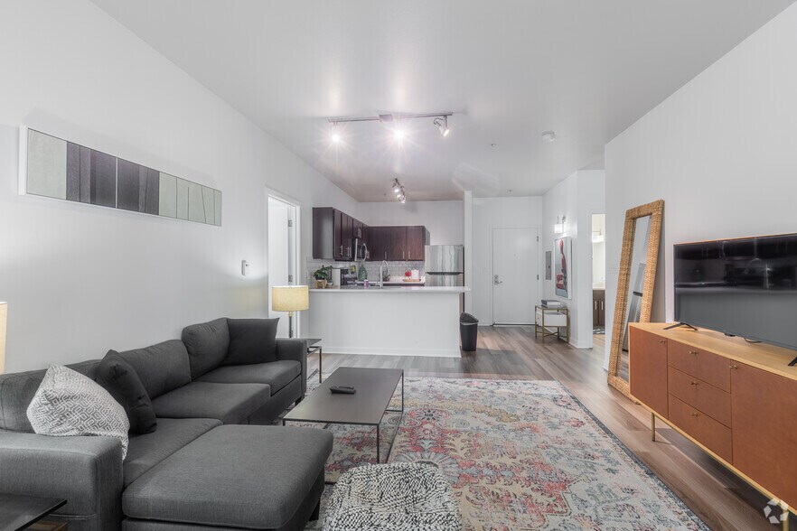 More Photos Of 1102 NW Lovejoy St, Portland Apartments For Lease