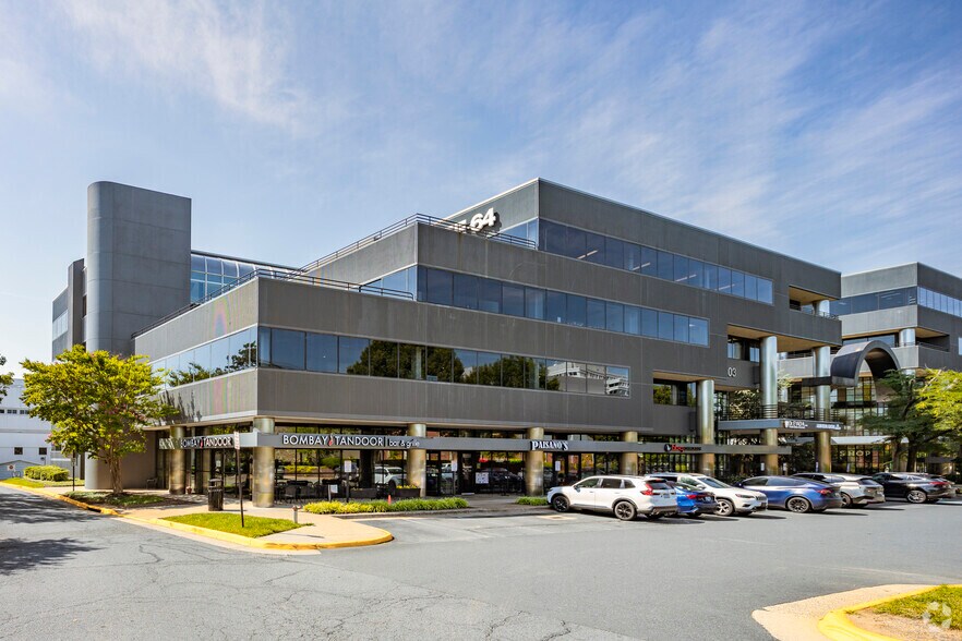 More Photos Of 8603 Westwood Center Dr, Vienna Office For Lease