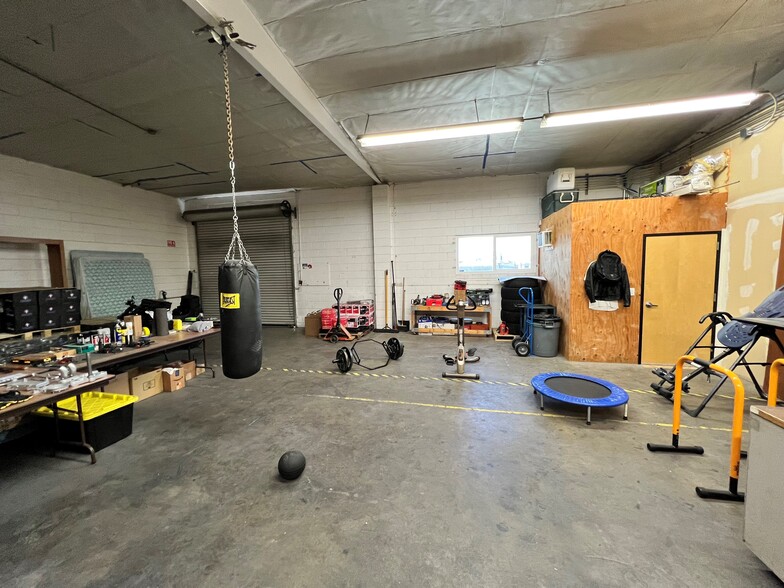 More Photos Of 1024-1026 E Arlee Pl, Anaheim Warehouse For Sale