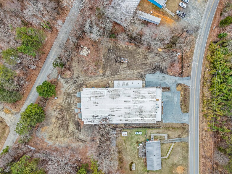 More Photos Of 420-422 South Road, High Point Manufacturing For Lease
