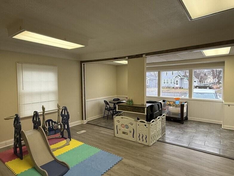 More Photos Of 441 Stone Rd, Greece Restaurant For Sale