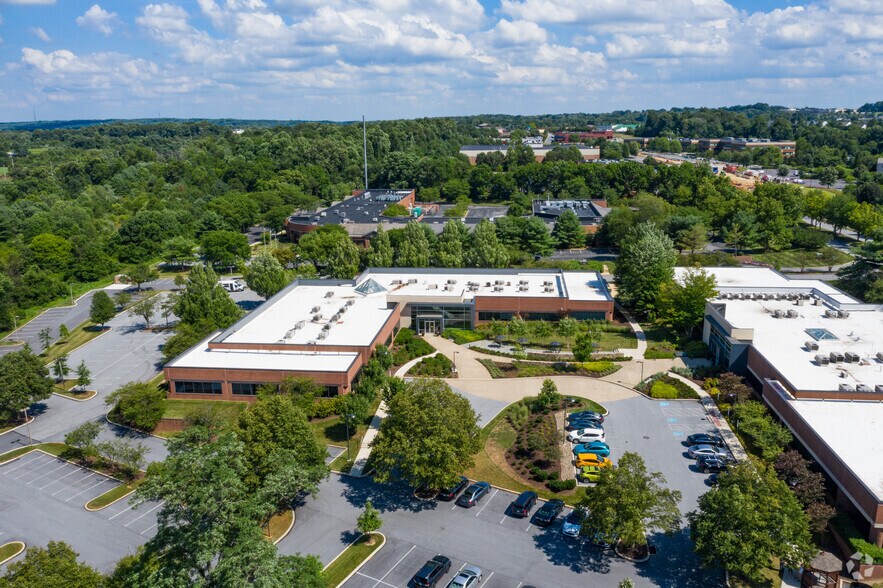 More Photos Of 411 Eagleview Blvd, Exton Office For Lease