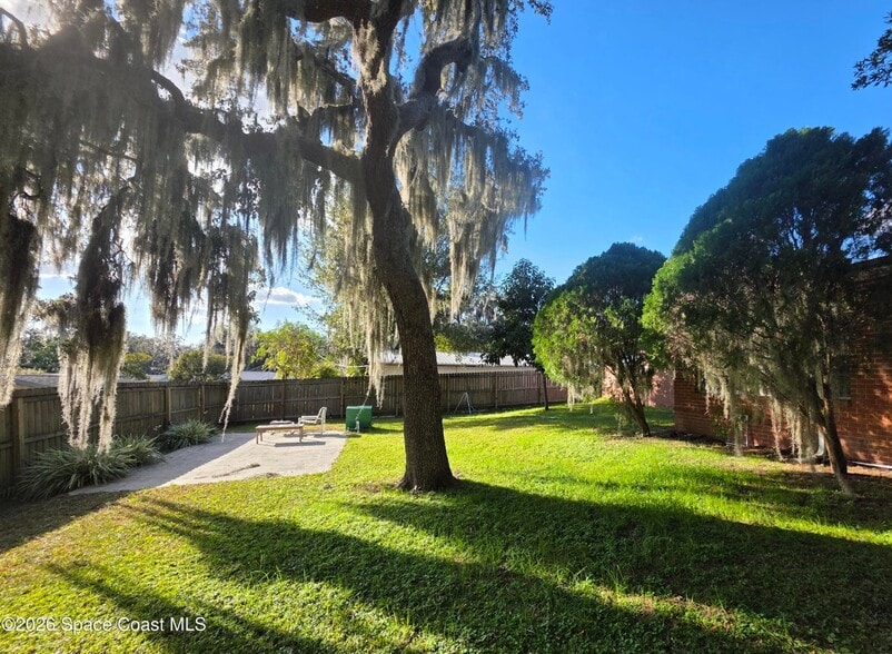 More Photos Of 2625 Garden St, Titusville Office For Sale