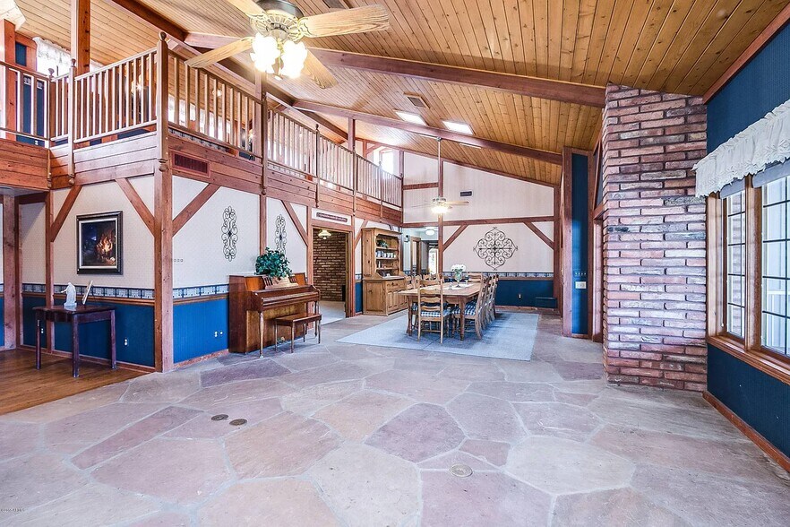 More Photos Of 1625 N Cherry Cir, Mesa Healthcare For Sale