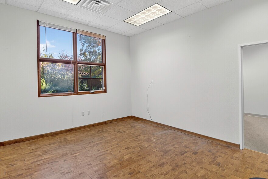 More Photos Of 88 Inverness Cir E, Englewood Office For Sale