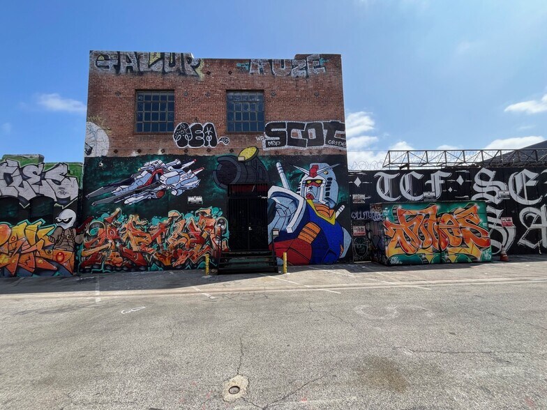 Primary Photo Of 1917 Bay St, Los Angeles Warehouse For Lease