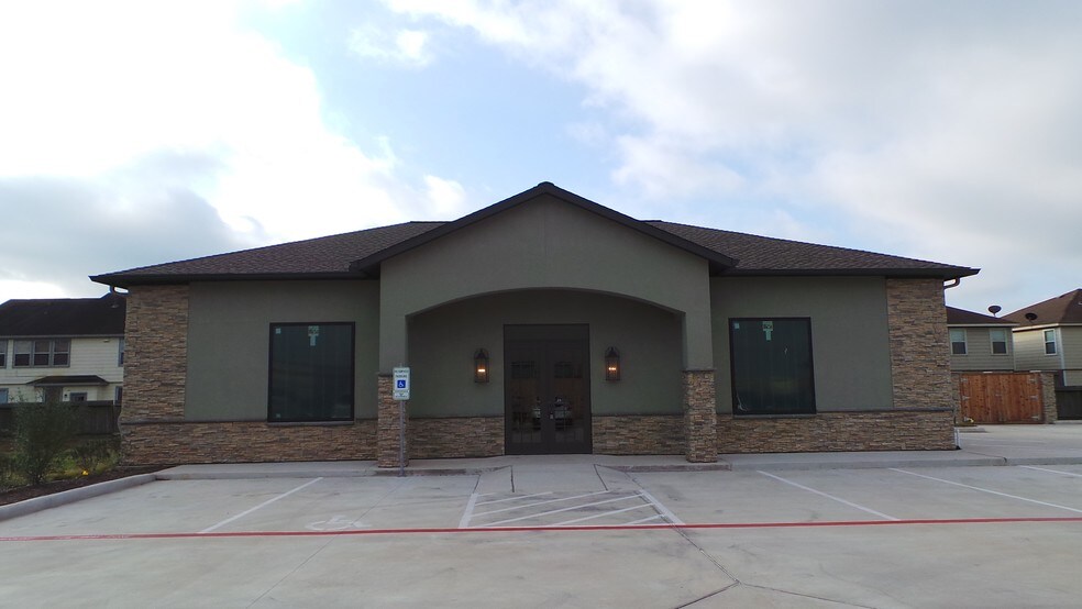 More Photos Of 6521 FM 2920 Rd, Spring Office For Sale
