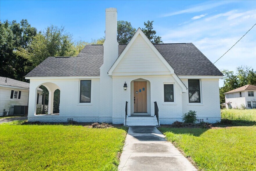 Primary Photo Of 910 W Evans St, Florence Office For Sale