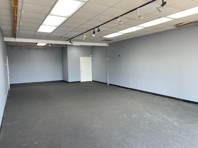 More Photos Of 3001 Vineville Ave, Macon-Bibb Storefront Retail Office For Lease